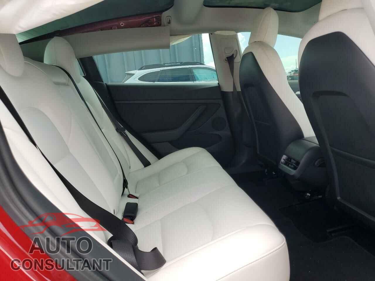 TESLA MODEL 3 2021 - 5YJ3E1EA9MF086700