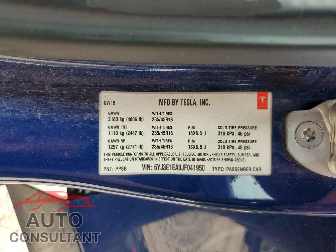 TESLA MODEL 3 2018 - 5YJ3E1EA0JF041950