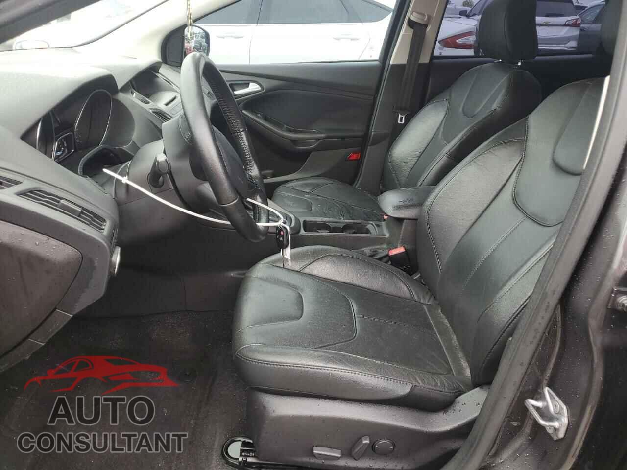 FORD FOCUS 2016 - 1FADP3K23GL262994