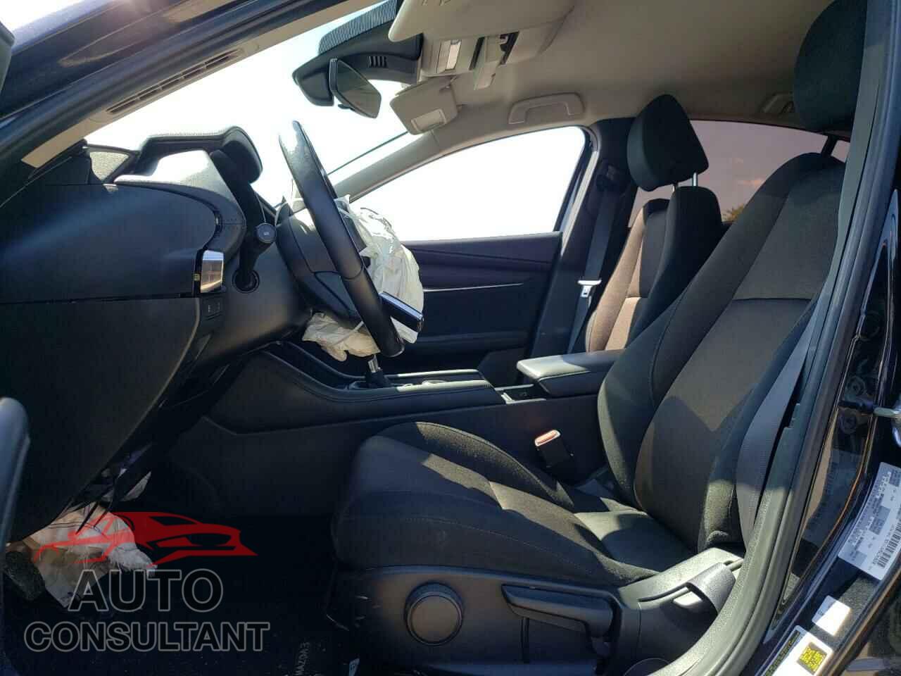 MAZDA 3 2019 - 3MZBPAC76KM111104