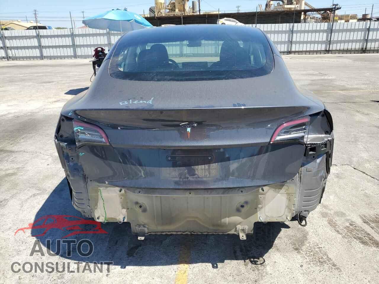 TESLA MODEL 3 2022 - 5YJ3E1EAXNF295722
