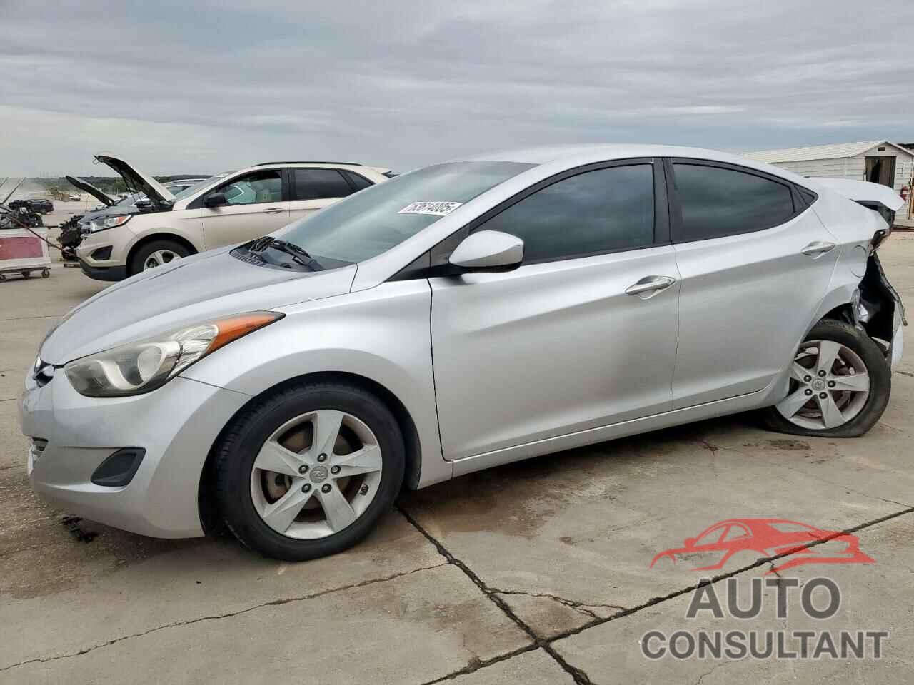 HYUNDAI ELANTRA 2013 - KMHDH4AE3DU818263