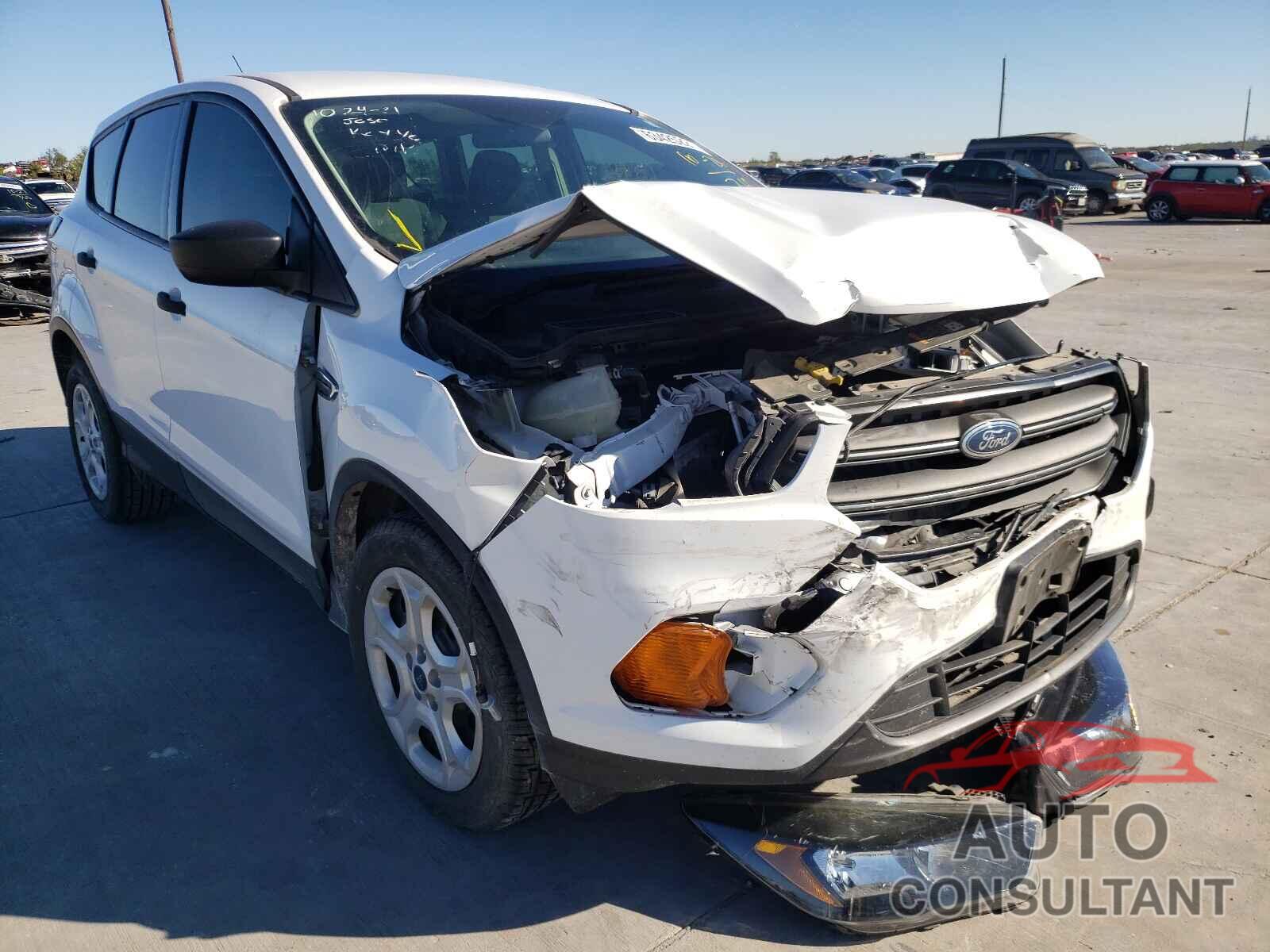 FORD ESCAPE 2018 - 1FMCU0F7XJUA54630