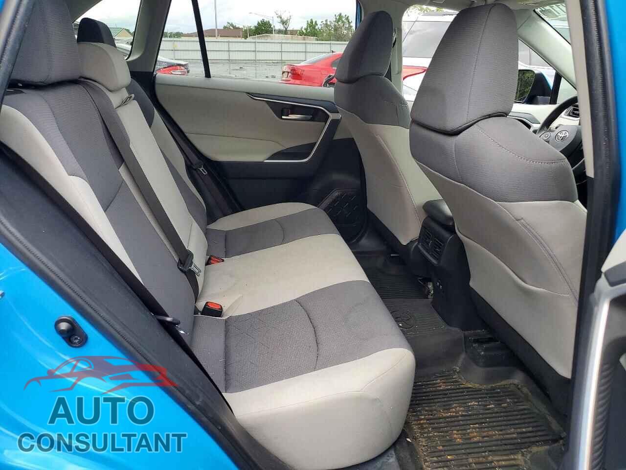 TOYOTA RAV4 2019 - JTMP1RFV8KD010290