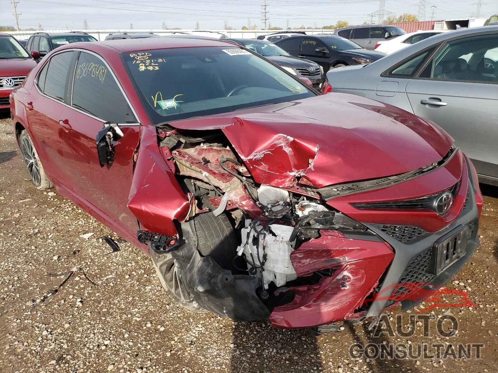 TOYOTA CAMRY 2018 - 4T1B11HK8JU656311