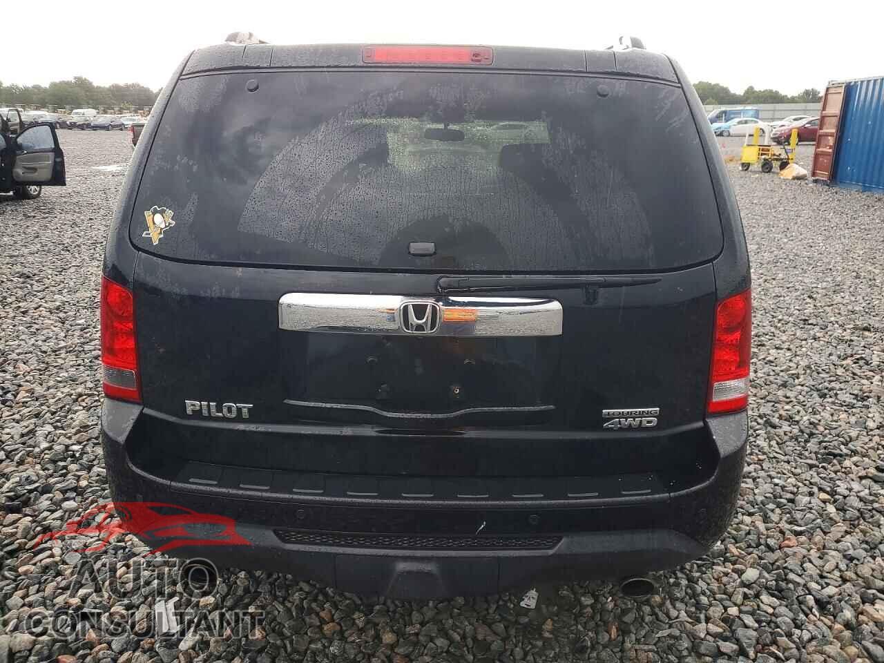 HONDA PILOT 2013 - 5FNYF4H90DB026746