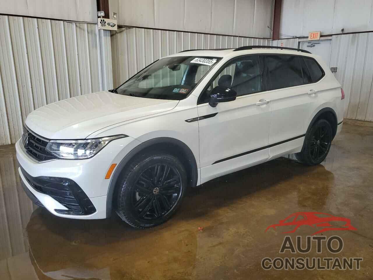 VOLKSWAGEN TIGUAN 2022 - 3VV8B7AX3NM092731