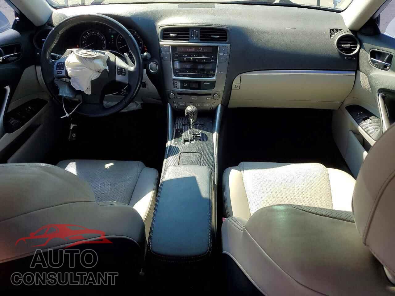 LEXUS IS 2011 - JTHBF5C26B5150698