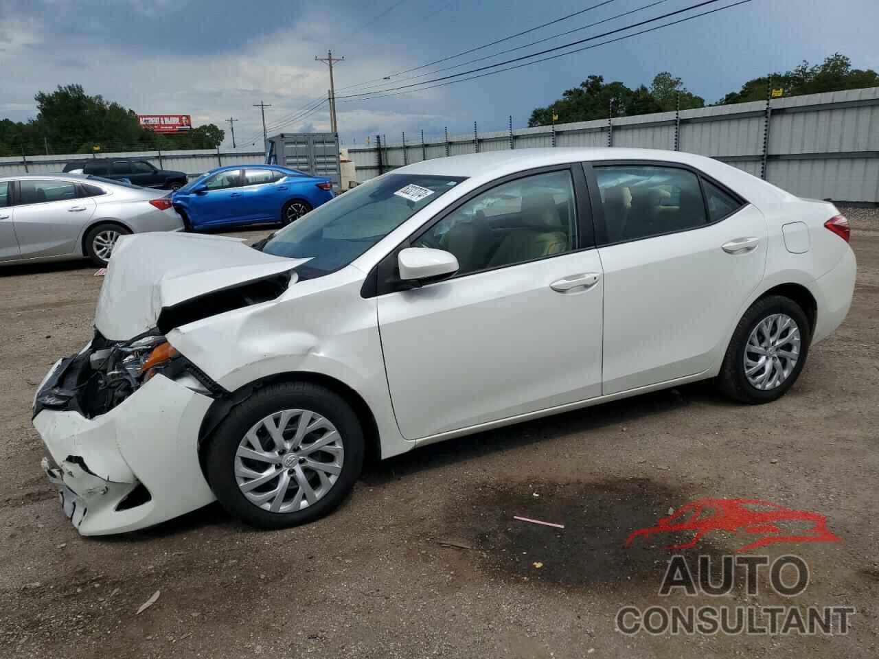 TOYOTA COROLLA 2018 - 5YFBURHE0JP845438
