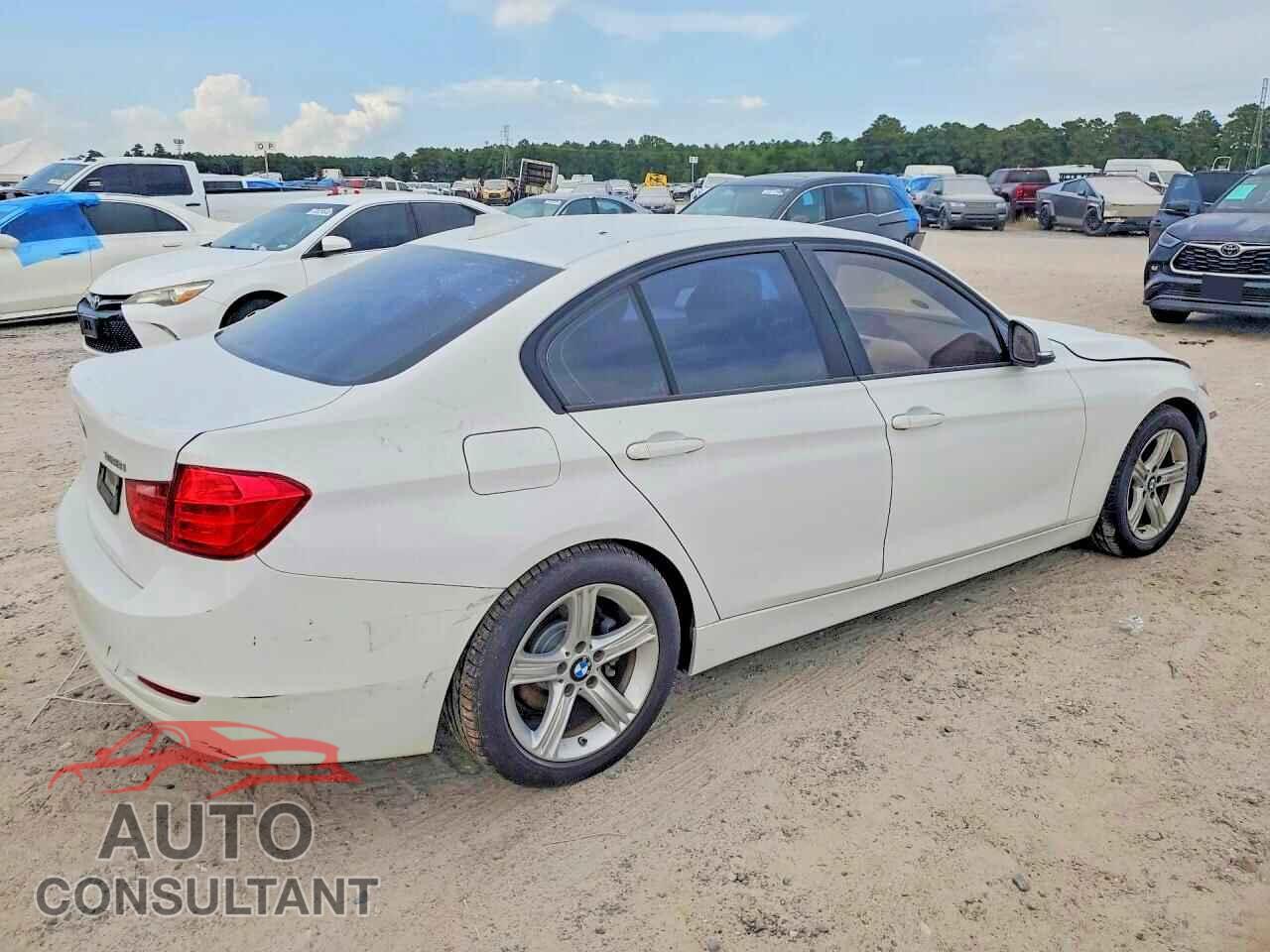 BMW 3 SERIES 2013 - WBA3A5G59DNP23716