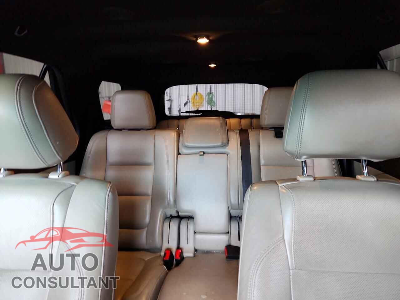 FORD EXPLORER 2011 - 1FMHK8F85BGA00784