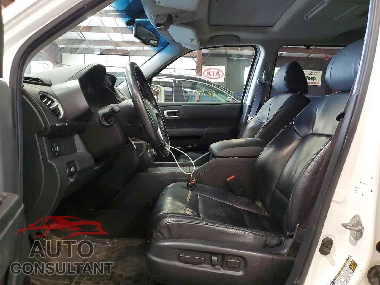 HONDA PILOT 2012 - 5FNYF4H93CB038629