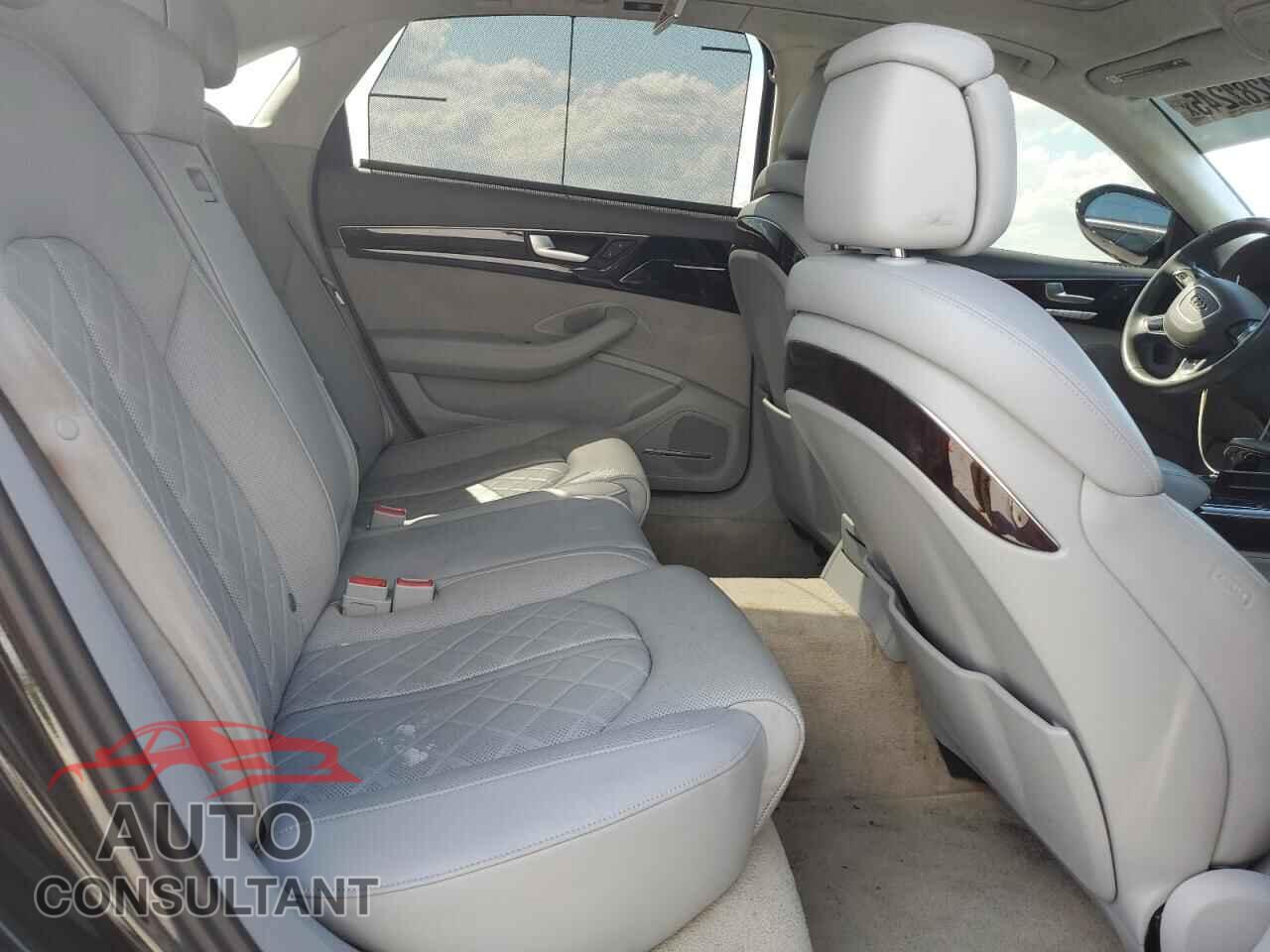 AUDI A8 2015 - WAU3GAFD5FN025641