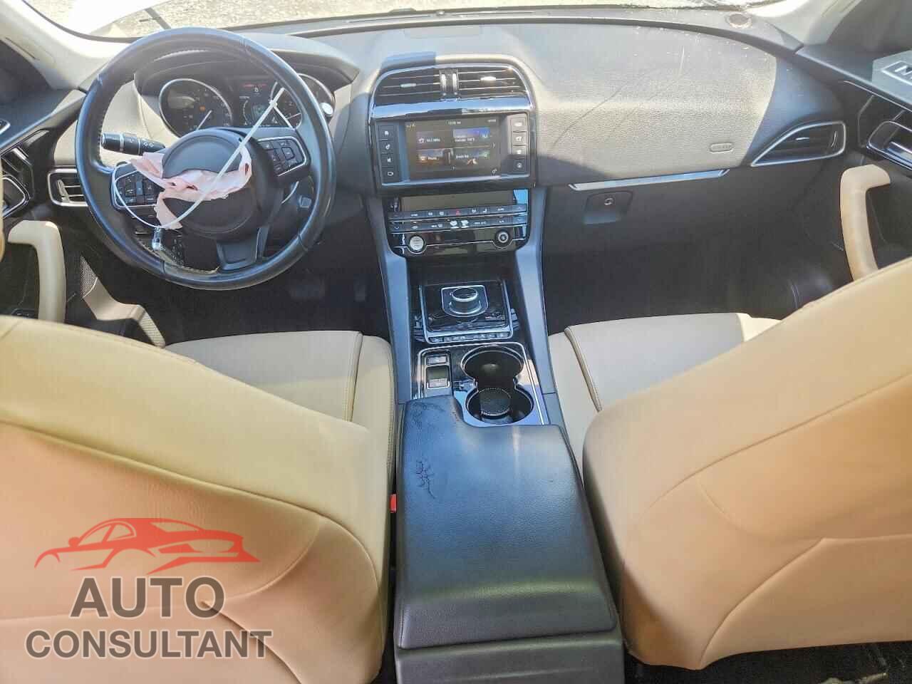 JAGUAR F-PACE 2017 - SADCJ2BVXHA893996