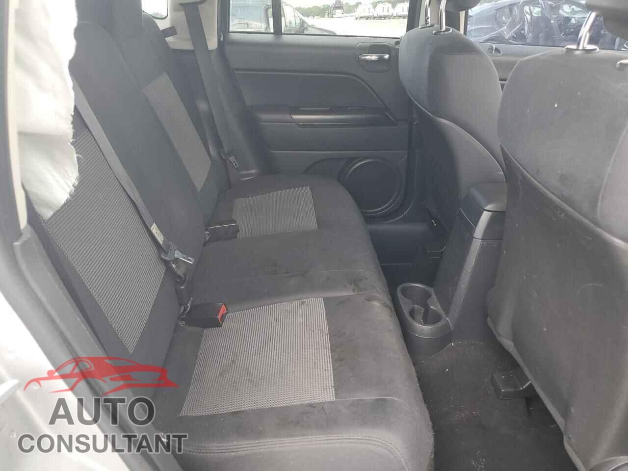 JEEP COMPASS 2012 - 1C4NJCBB1CD503696