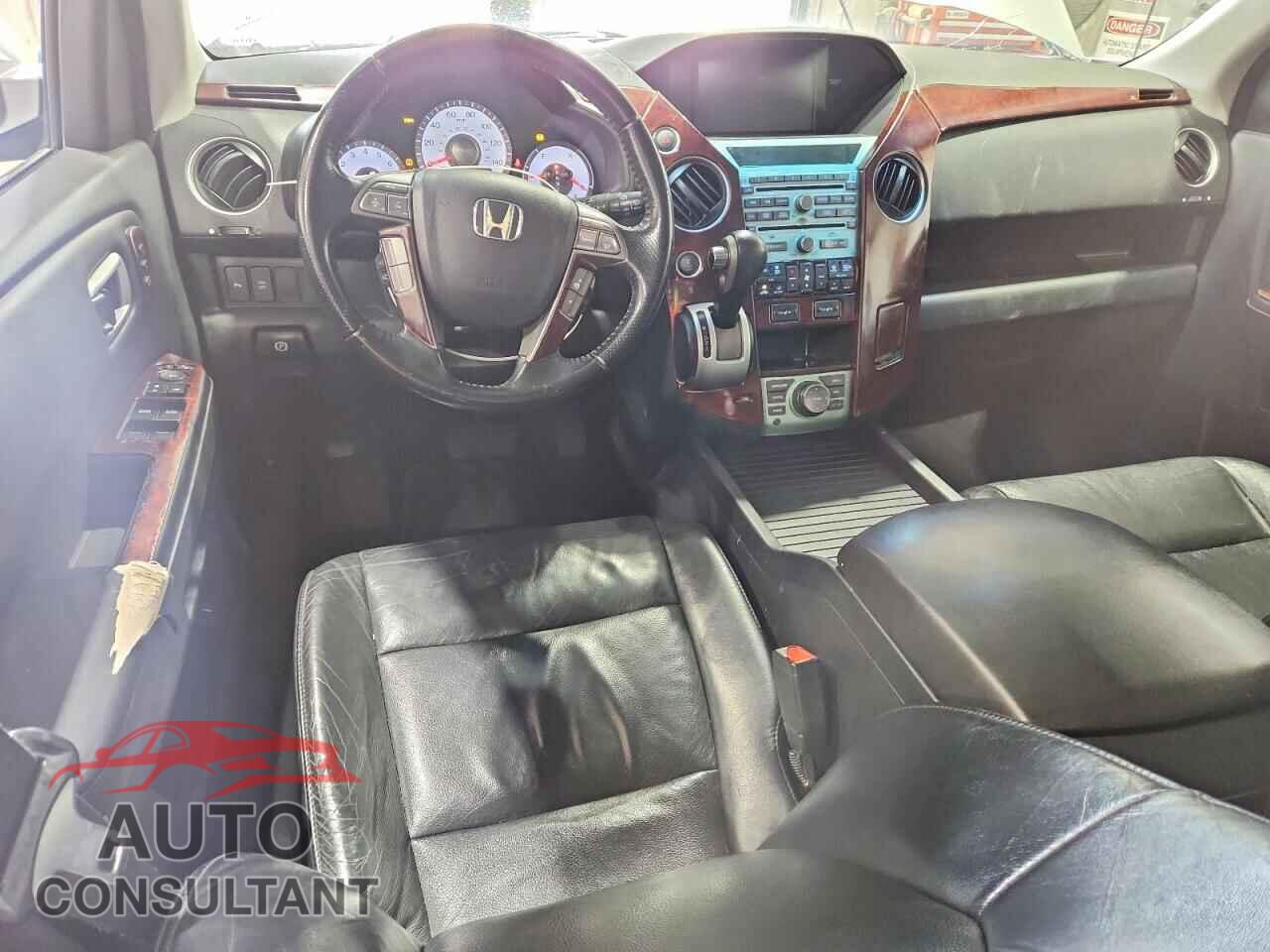 HONDA PILOT 2010 - 5FNYF4H96AB035883
