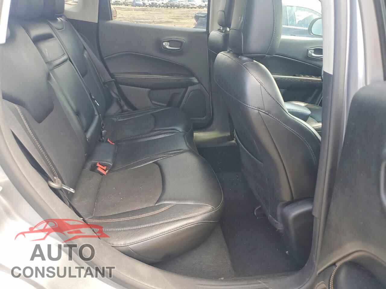 JEEP COMPASS 2018 - 3C4NJDBB5JT483708