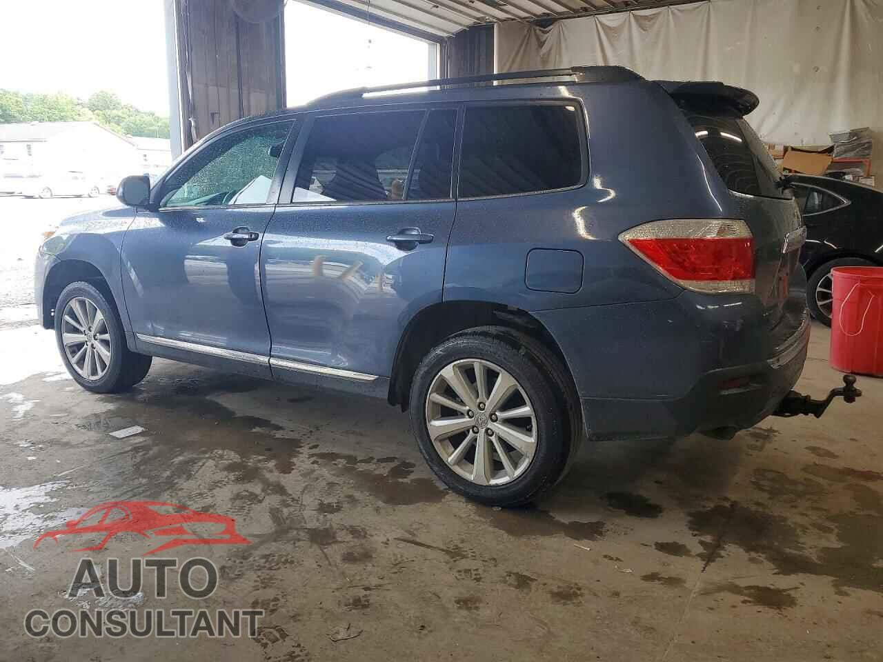 TOYOTA HIGHLANDER 2012 - 5TDBK3EH1CS169982