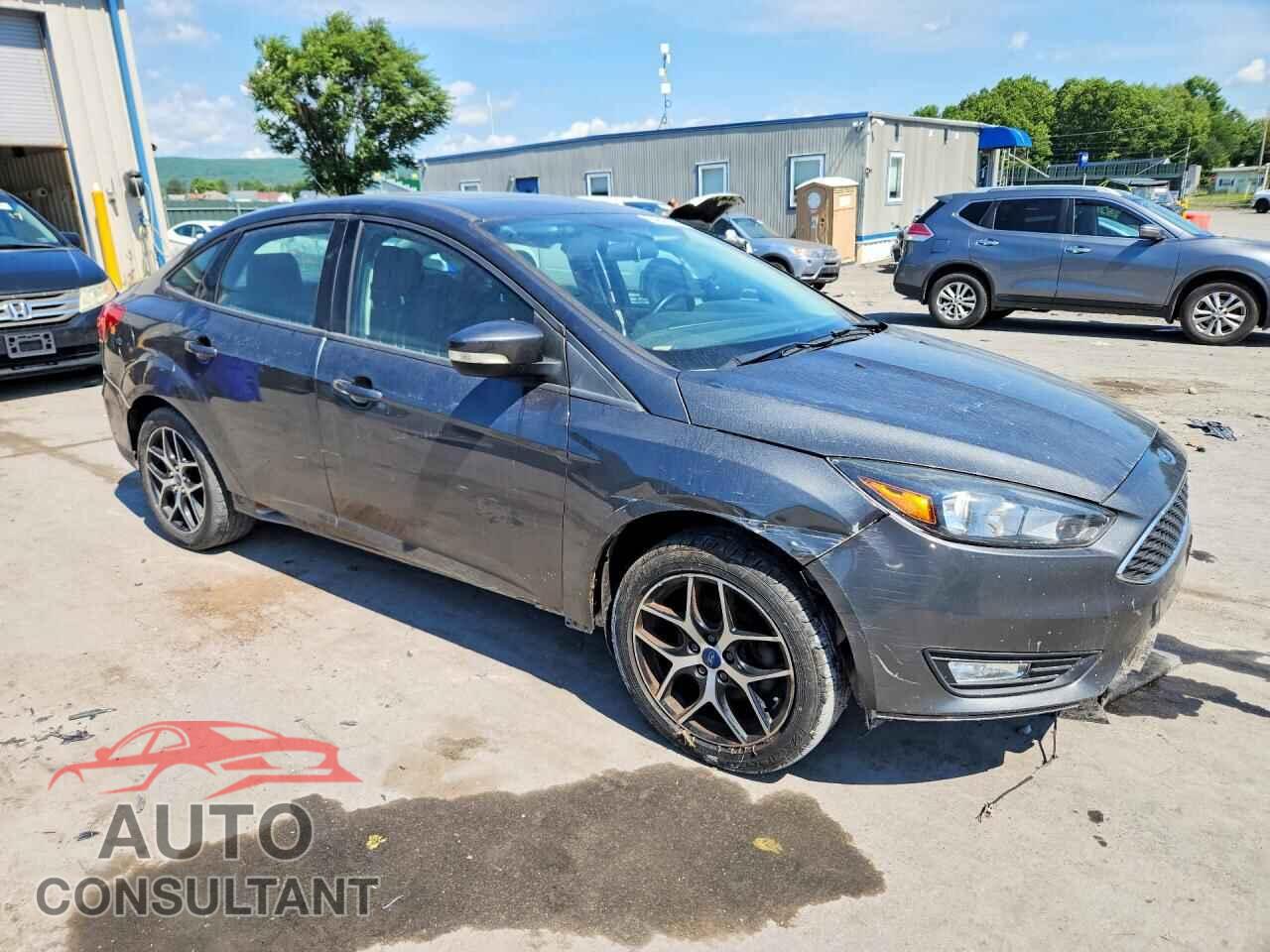FORD FOCUS 2017 - 1FADP3H26HL316927