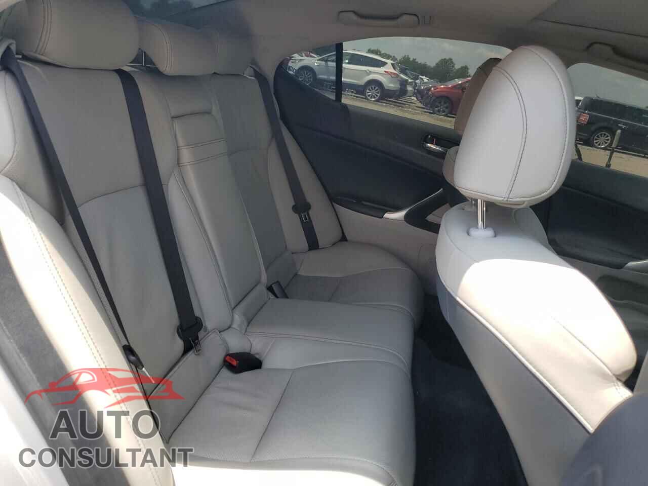 LEXUS IS 2011 - JTHCE5C23B5001737