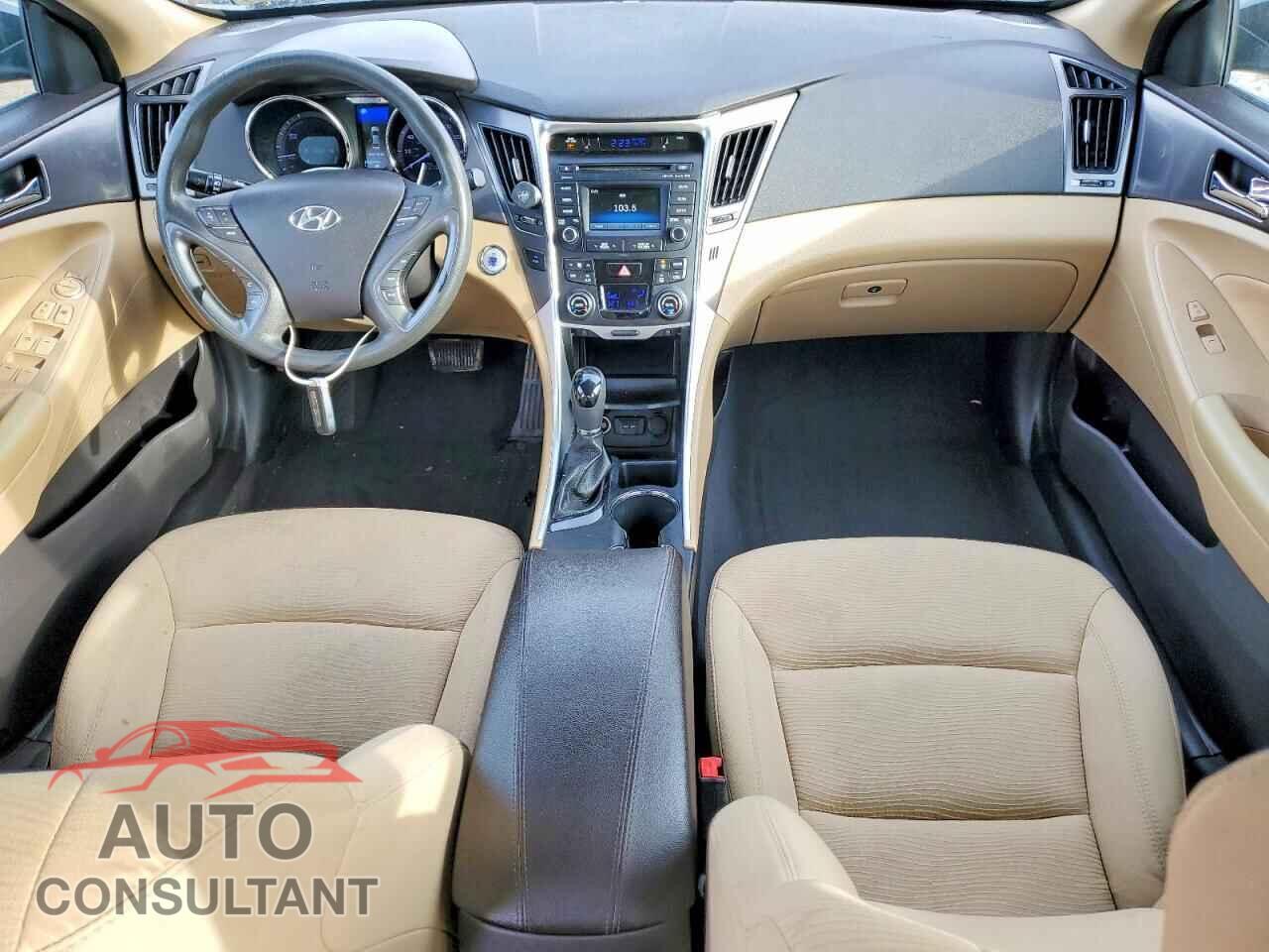 HYUNDAI SONATA 2014 - KMHEC4A42EA108347