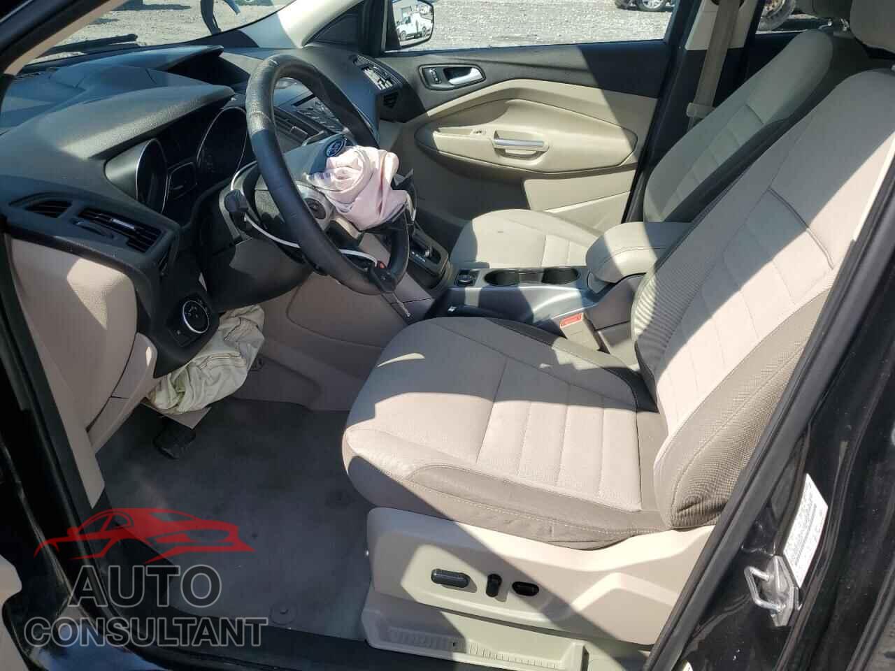 FORD ESCAPE 2015 - 1FMCU0GX9FUB40050