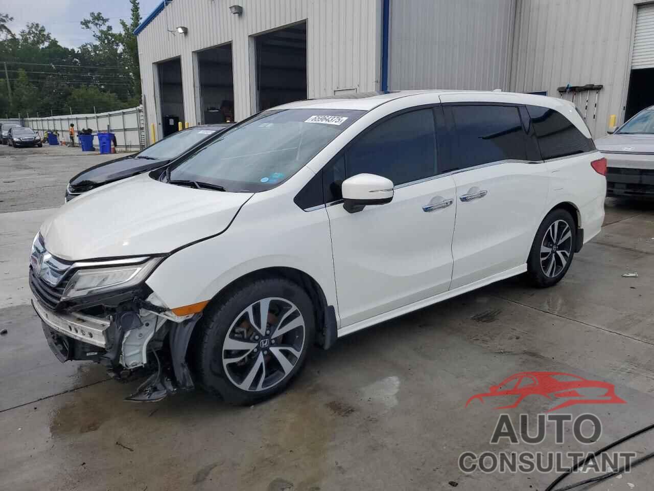HONDA ODYSSEY 2018 - 5FNRL6H93JB111116