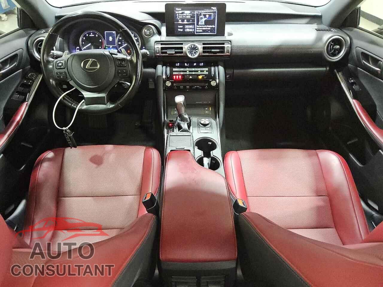 LEXUS IS 2021 - JTHCA1D20M5115331