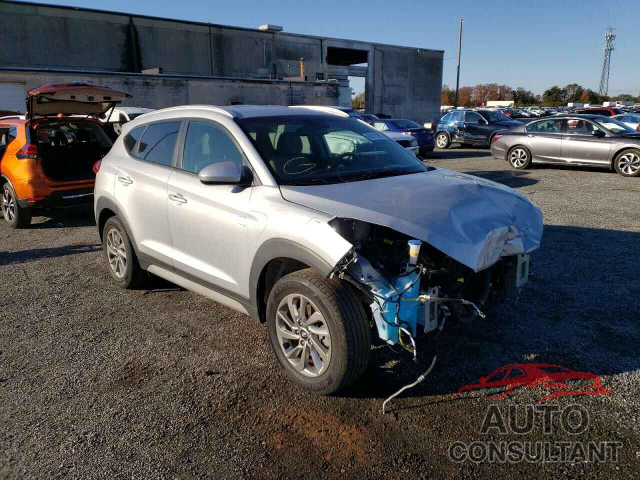 HYUNDAI TUCSON 2018 - KM8J3CA47JU607744