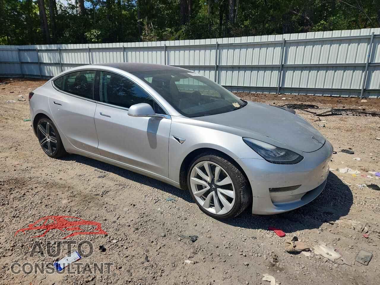 TESLA MODEL 3 2018 - 5YJ3E1EB3JF069170