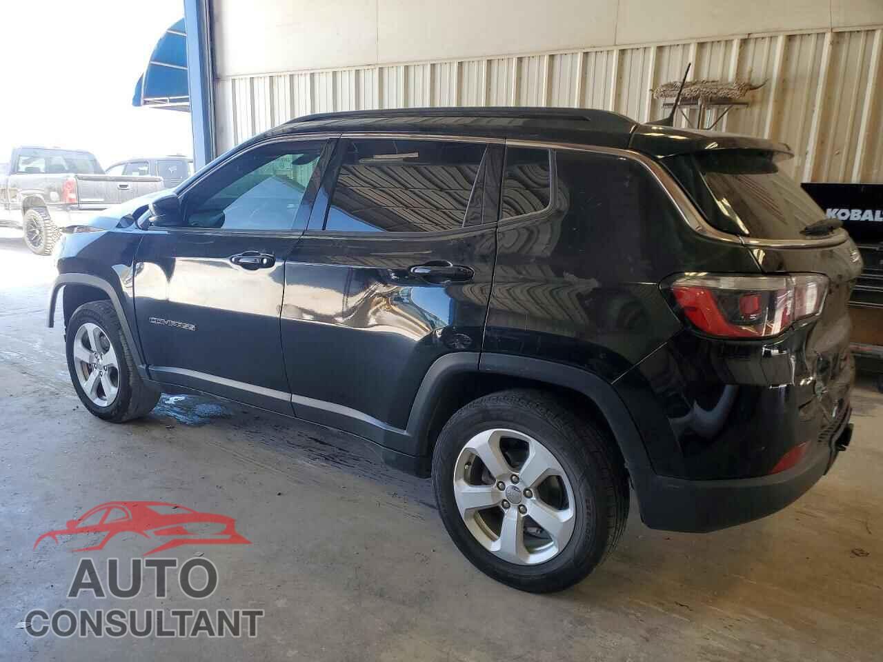 JEEP COMPASS 2018 - 3C4NJDBB7JT343353
