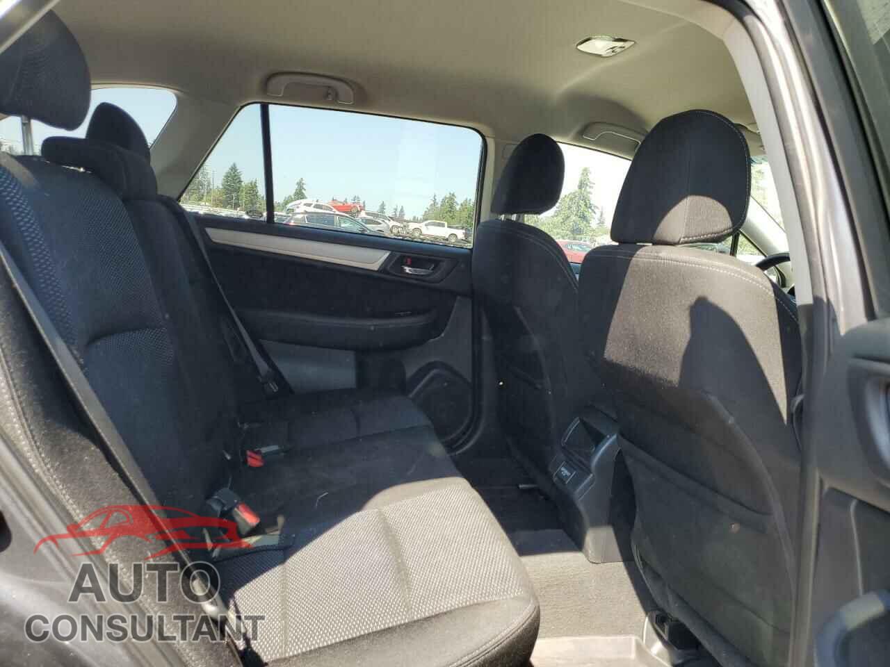 SUBARU OUTBACK 2018 - 4S4BSAFC3J3306017