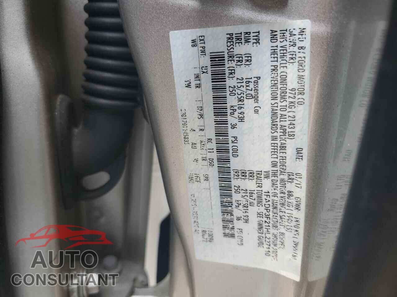 FORD FOCUS 2017 - 1FADP3F21HL227110
