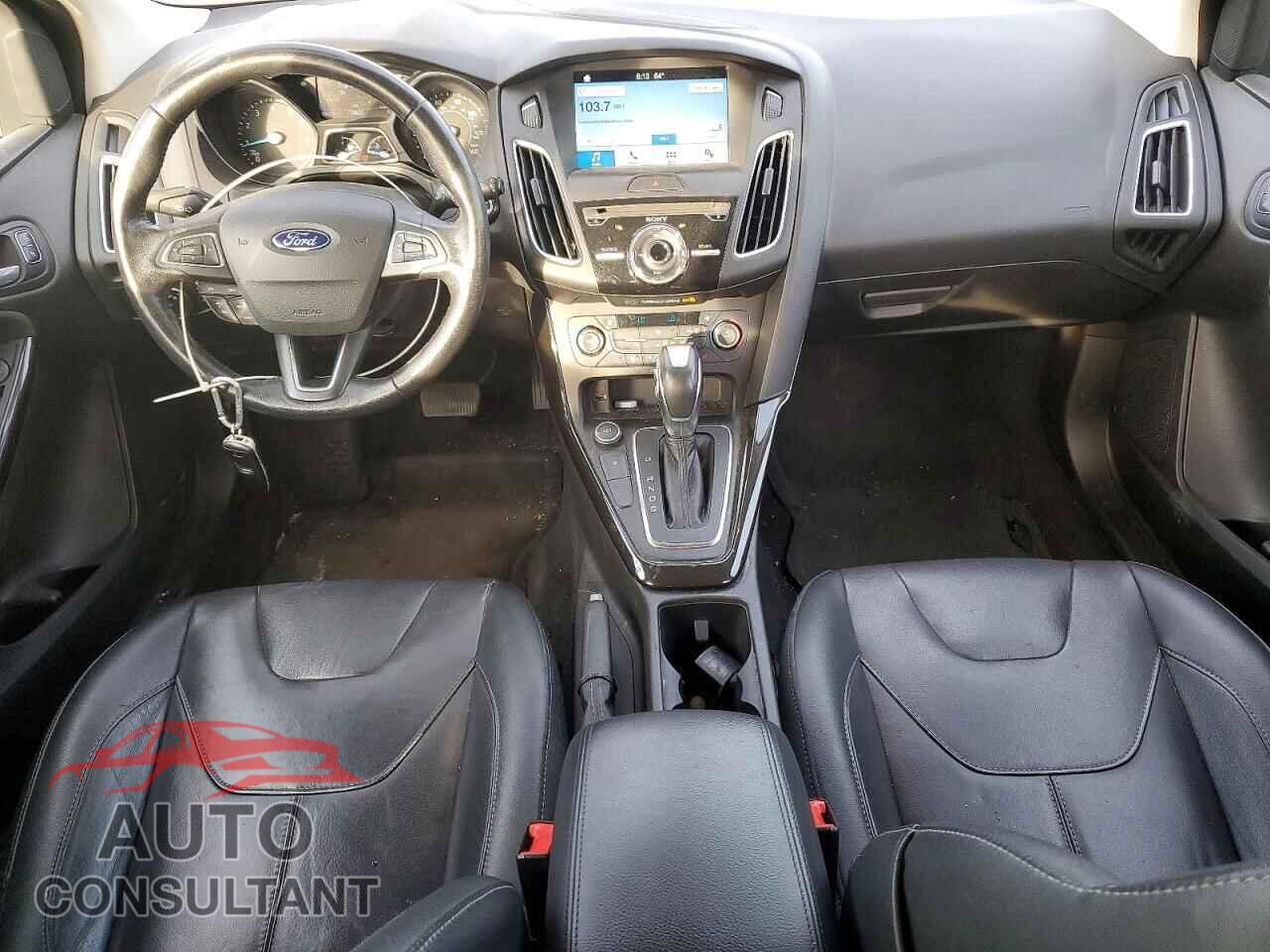FORD FOCUS 2017 - 1FADP3N23HL333995
