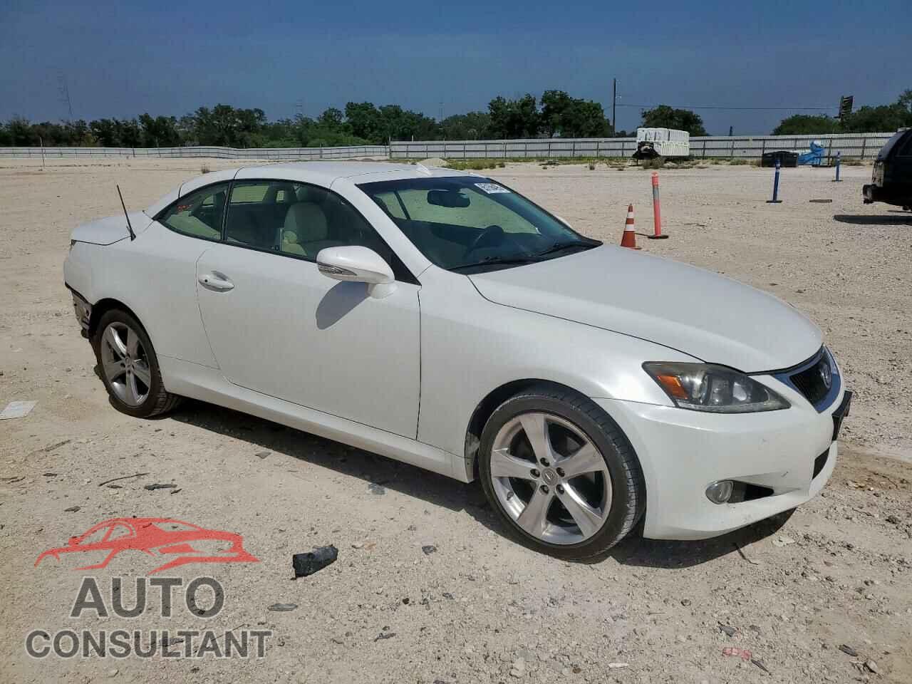 LEXUS IS 2012 - JTHFF2C23C2526552