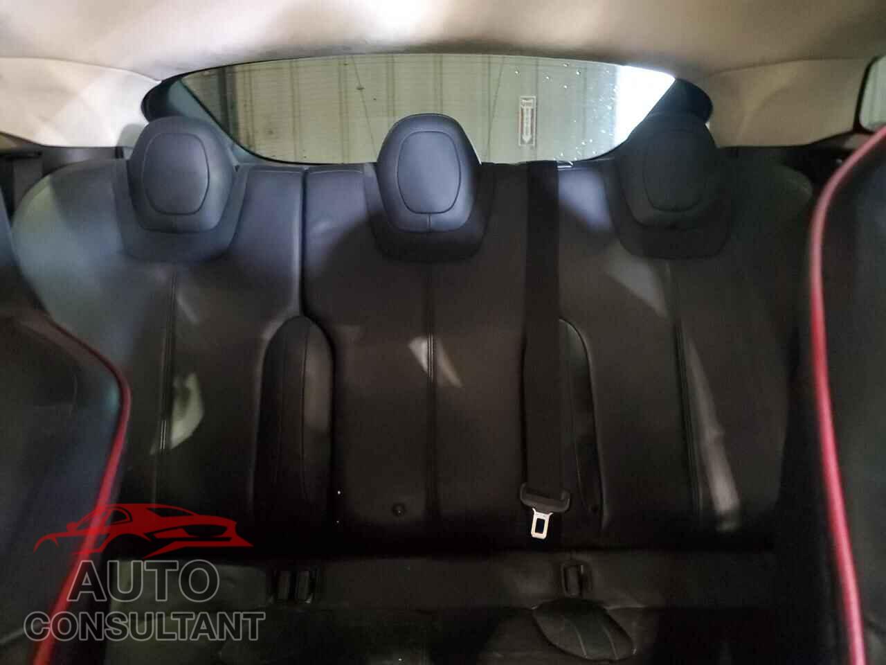 TESLA MODEL S 2013 - 5YJSA1CP7DFP17331