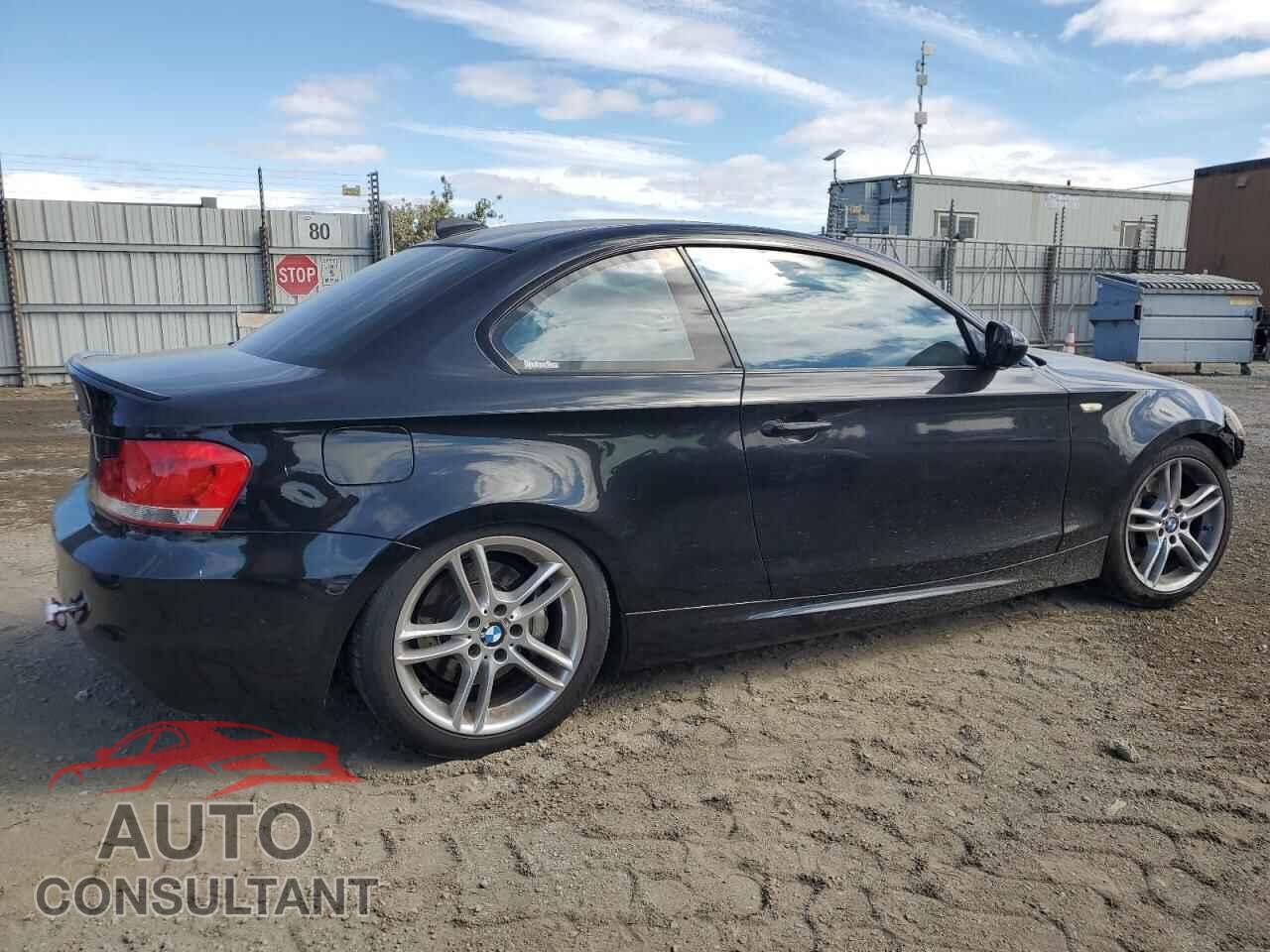 BMW 1 SERIES 2012 - WBAUC9C55CVM13234