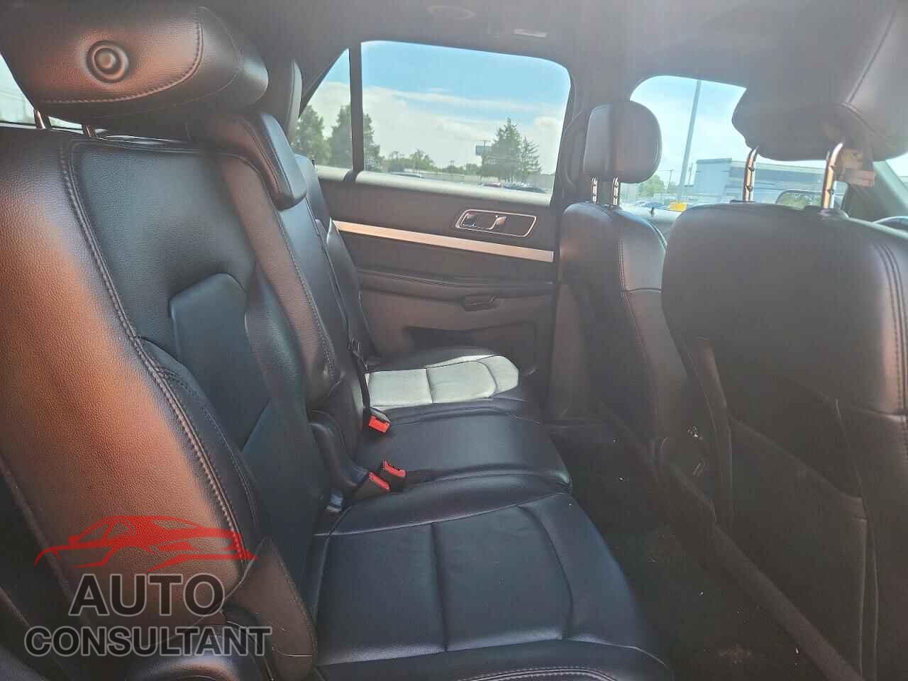FORD EXPLORER 2017 - 1FM5K8D86HGD50181