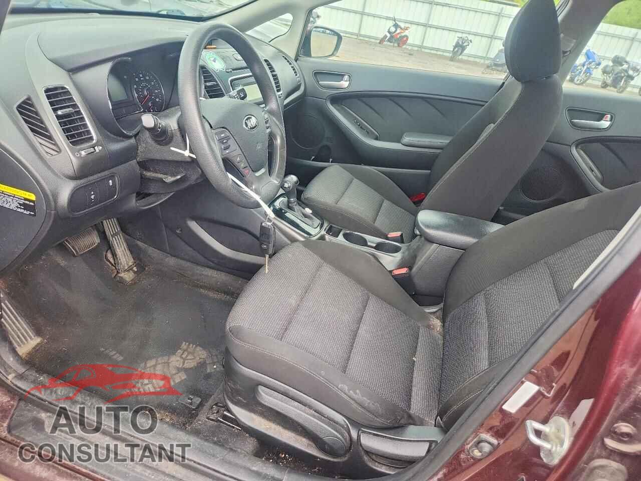 KIA FORTE 2017 - 3KPFK4A70HE101405