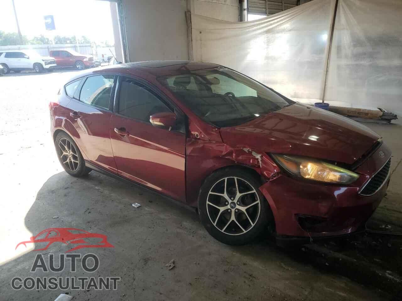 FORD FOCUS 2017 - 1FADP3M29HL332125