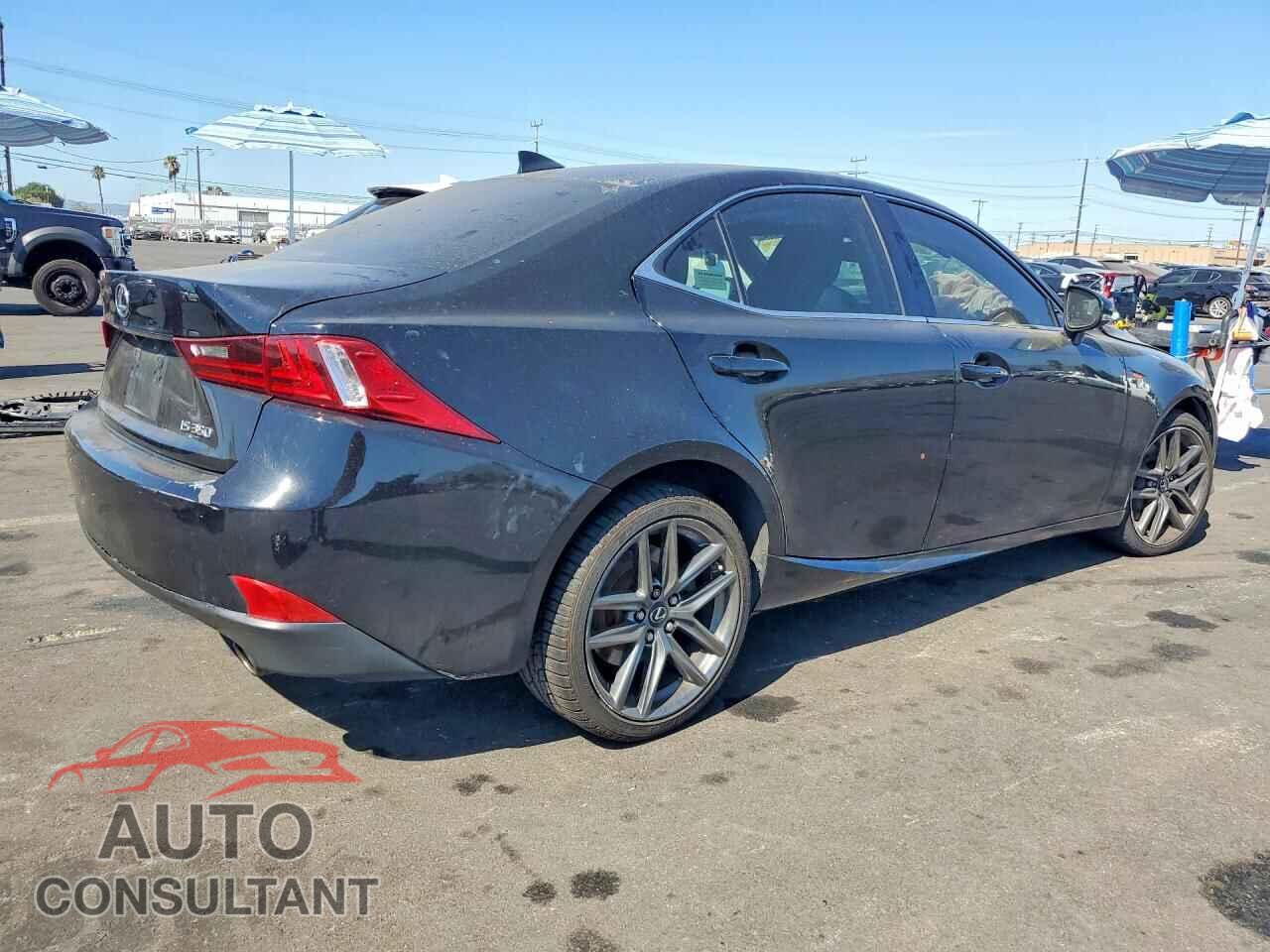 LEXUS IS 2014 - JTHBE1D20E5010421