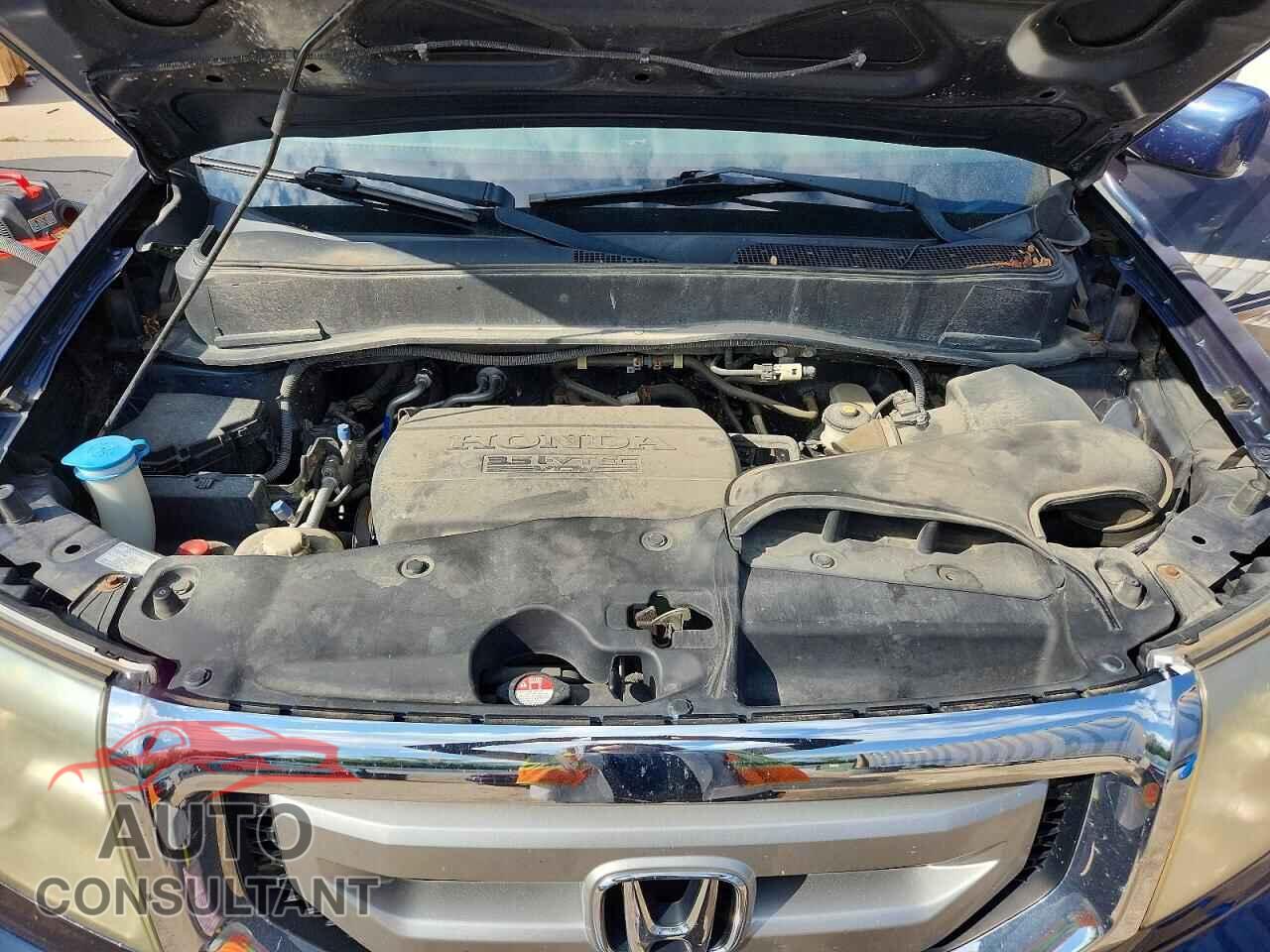 HONDA PILOT 2011 - 5FNYF4H63BB040255