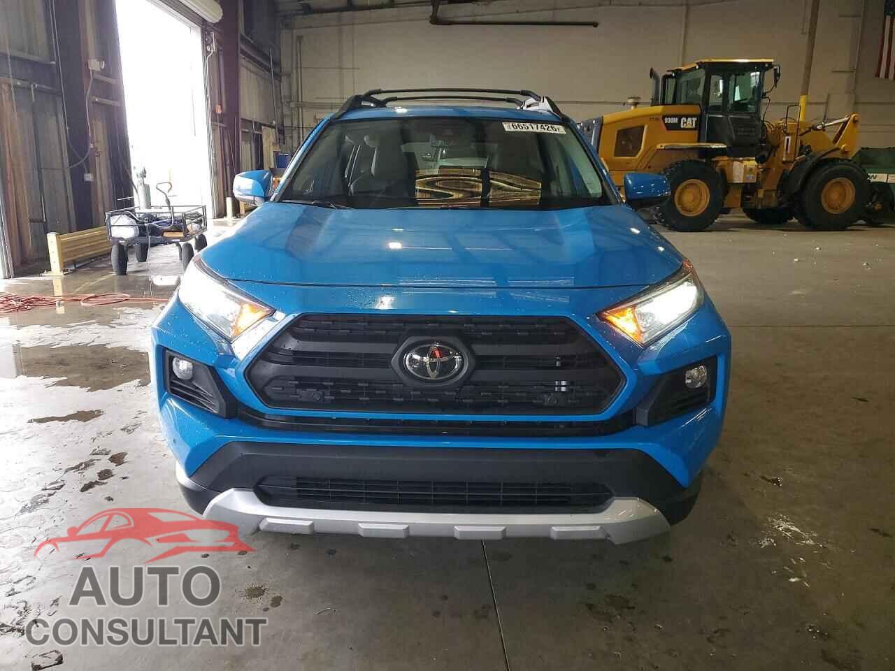 TOYOTA RAV4 2019 - 2T3J1RFVXKC048369