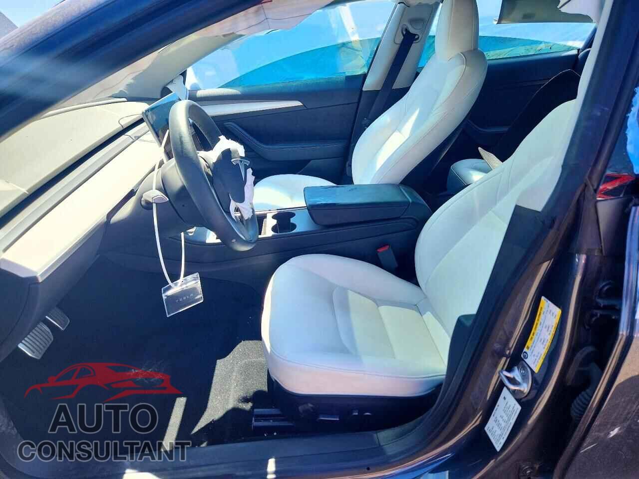 TESLA MODEL 3 2023 - 5YJ3E1EA8PF551228