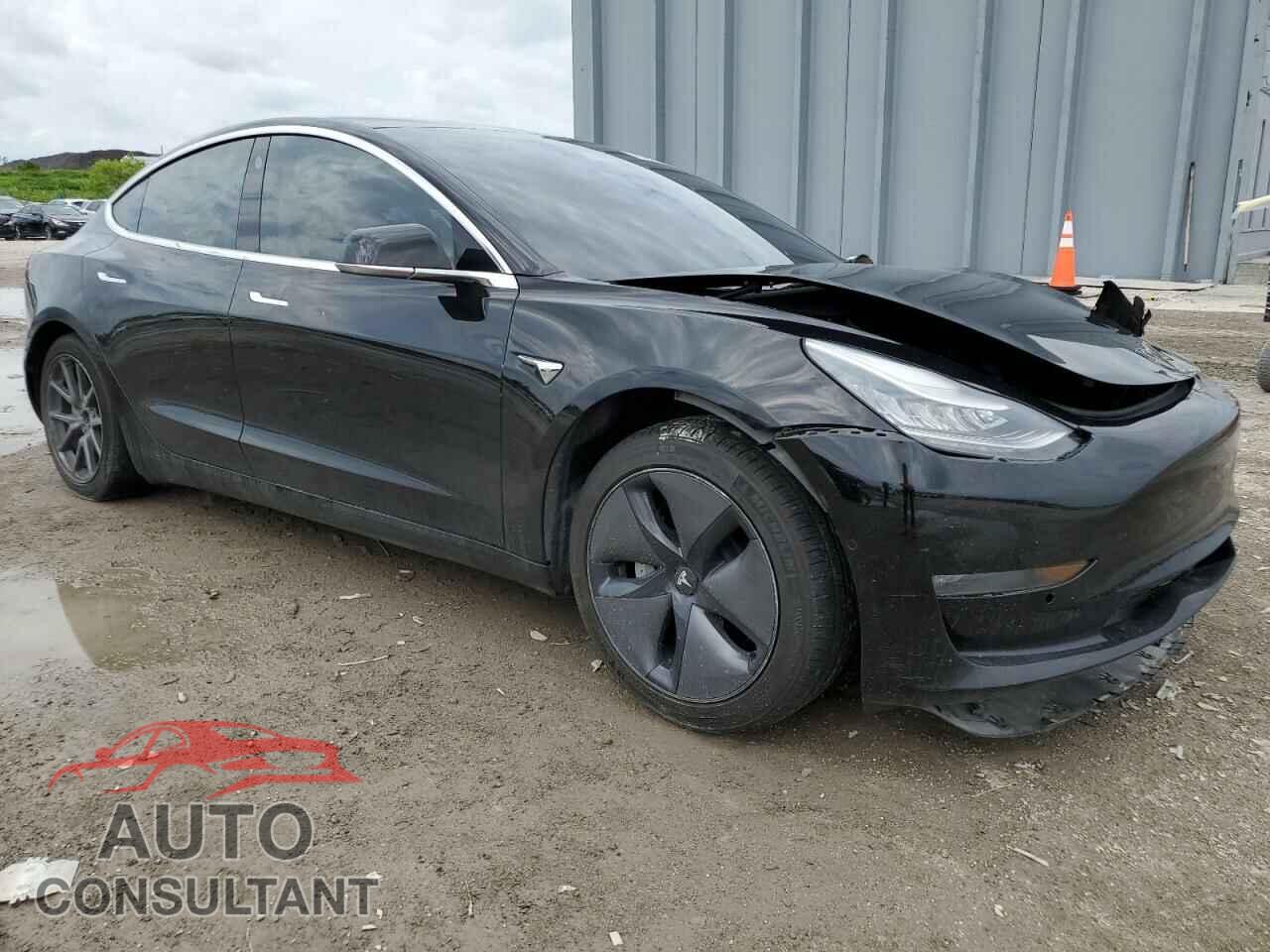 TESLA MODEL 3 2018 - 5YJ3E1EA8JF166453