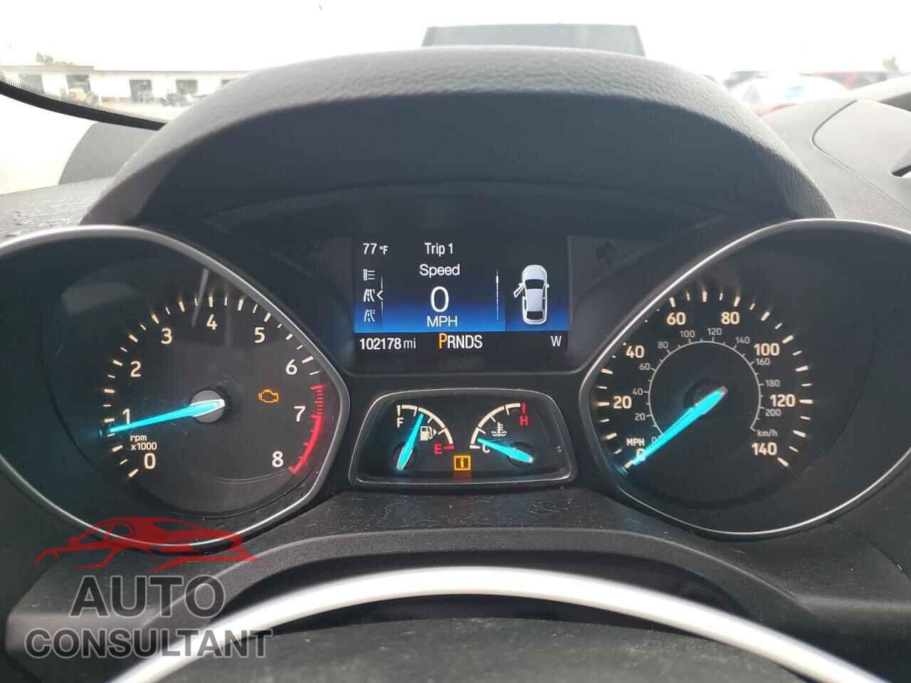 FORD ESCAPE 2017 - 1FMCU0GD3HUC63125