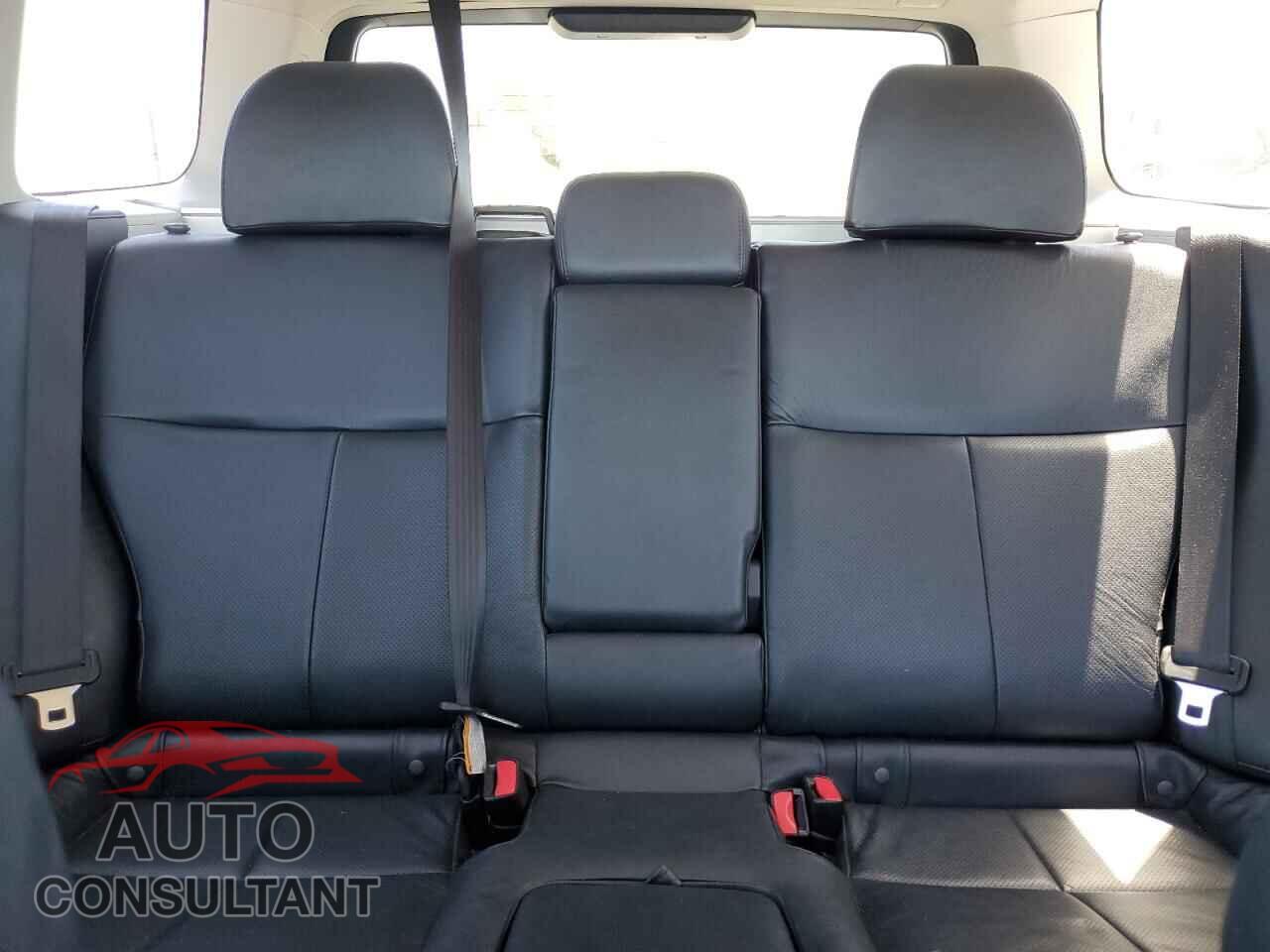 SUBARU FORESTER 2011 - JF2SHAEC2BH716432