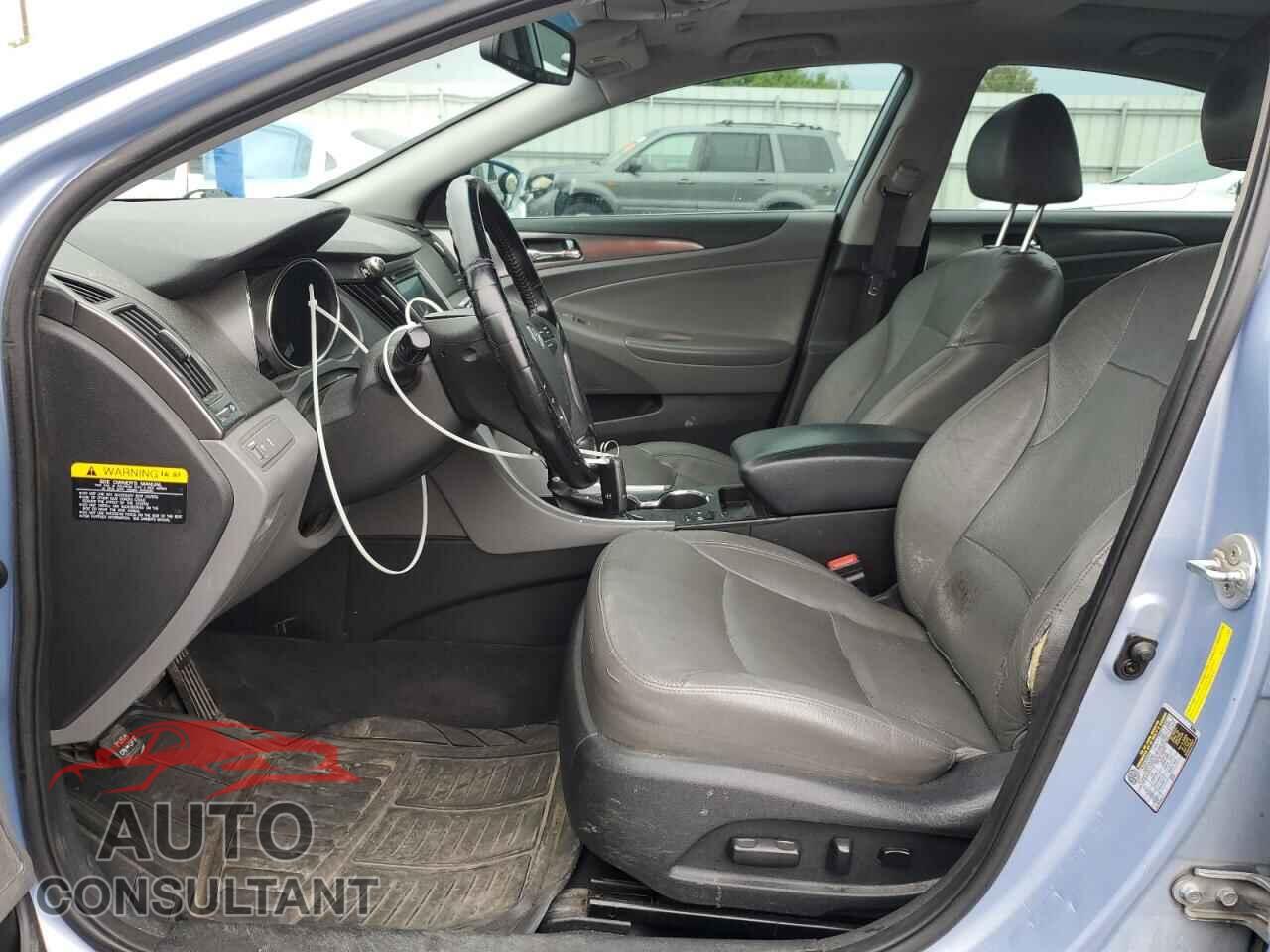 HYUNDAI SONATA 2014 - KMHEC4A49EA108748
