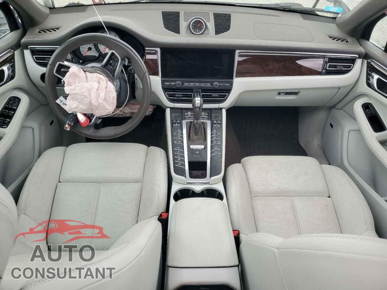 PORSCHE MACAN 2021 - WP1AB2A56MLB31585