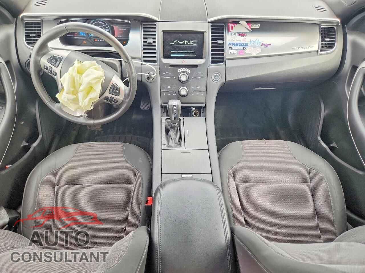 FORD TAURUS 2014 - 1FAHP2E84EG177843